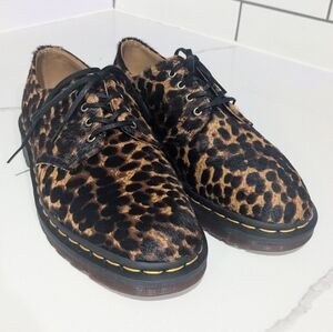 Excellent condition DR. DOC MARTEN SMITHS HAIR ON LEOPARD USM 7 EU39  W8.5